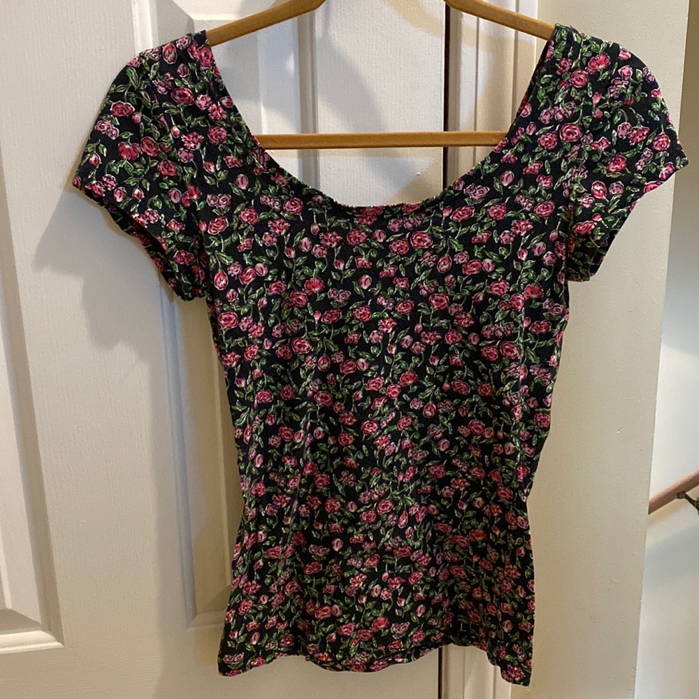 Floral wide shoulder top